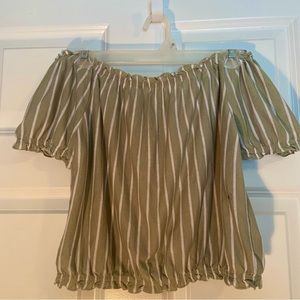 Cropped Off-The-Shoulder Top - Mint Green